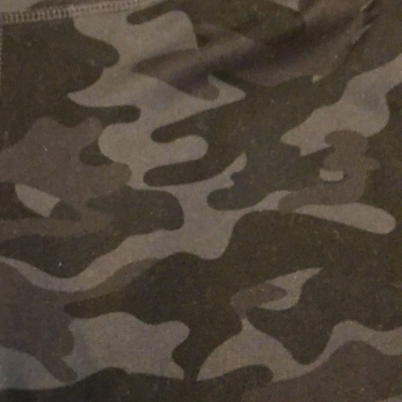 Danskin Size M/M/M leggings Yoga Dance Workout Outdoors pants gray camouflage - Picture 2 of 10